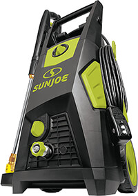 Use a Electric Pressure Washer to Wash Fence Fast