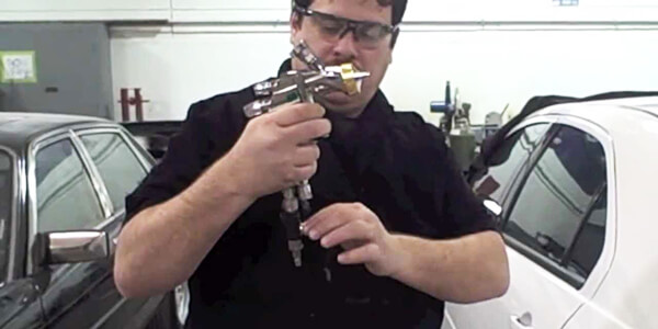 Adjust the Spray Gun Adjust the Spray Gun