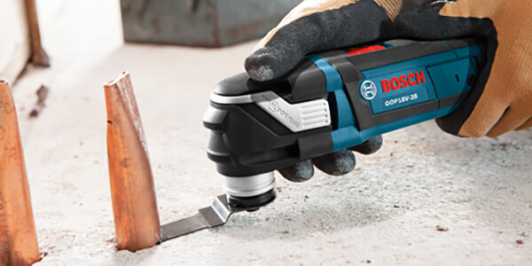 Using Oscillating Tool Using Oscillating Multi Tool