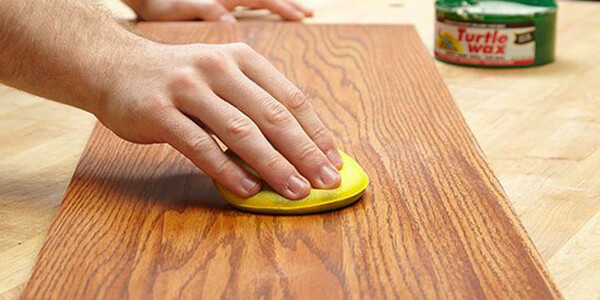 sand lightly with pads sand lightly with pads